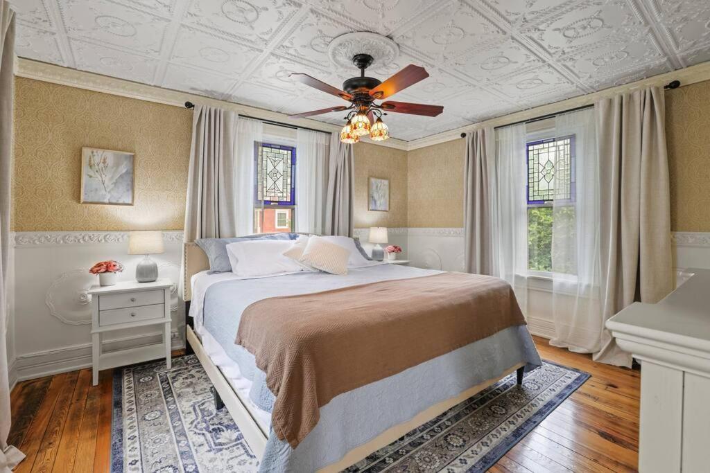 Charming Victorian Home - 2 Minutes To Downtown Lancaster Exterior foto